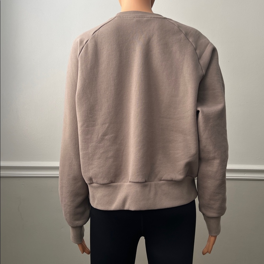 Athleta Easy Fleece Relaxed Crew
Sweatshirt - Picture 8 of 13
